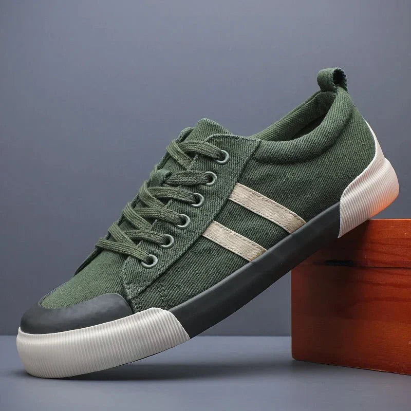 Retro Canvas Low Top Sneakers with Stripe Accents for Men | Everyday Wear