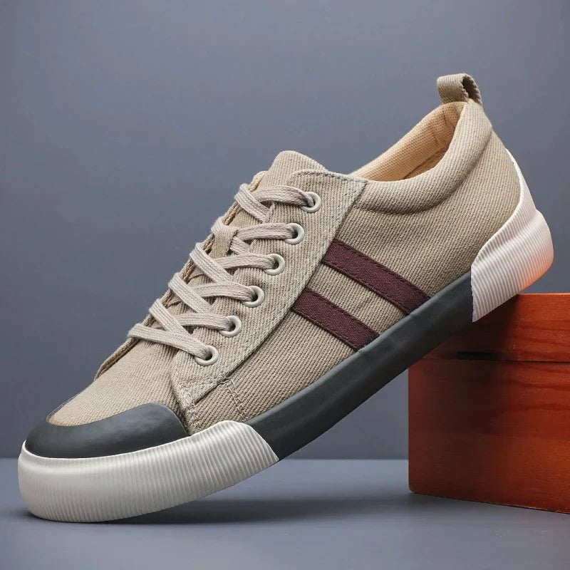 Retro Canvas Low Top Sneakers with Stripe Accents for Men | Everyday Wear